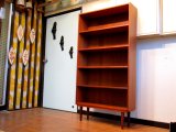 DK Book shelf FF0836