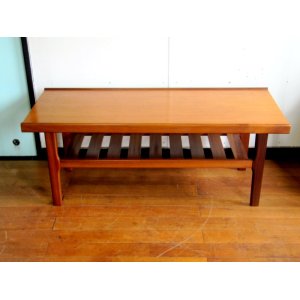 画像: UK Center table TA0474