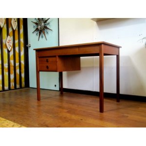 画像: DK Desk TA0477