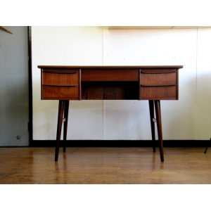 画像: DK Desk TA0503