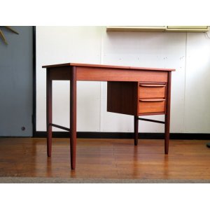 画像: DK Desk TA0527