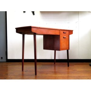 画像: DK Desk TA0534