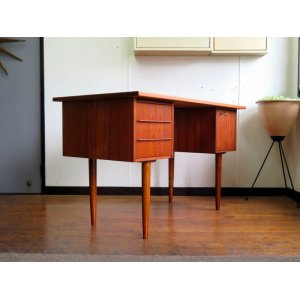 画像: DK Desk TA0562