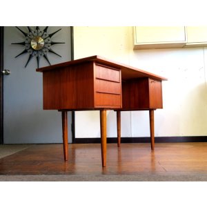 画像: DK Desk TA0646
