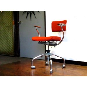 画像:  DK KEVI Chair SE0608