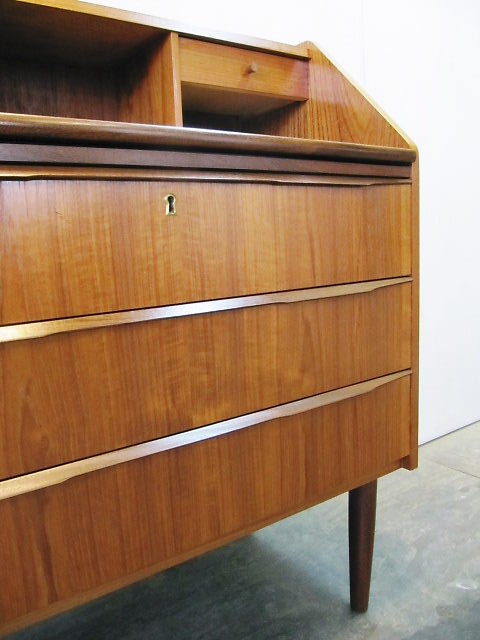 画像: DK  BUREAU DESK　　FF0282 