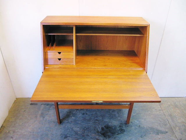 画像: DK BUREAU DESK　　FF0288