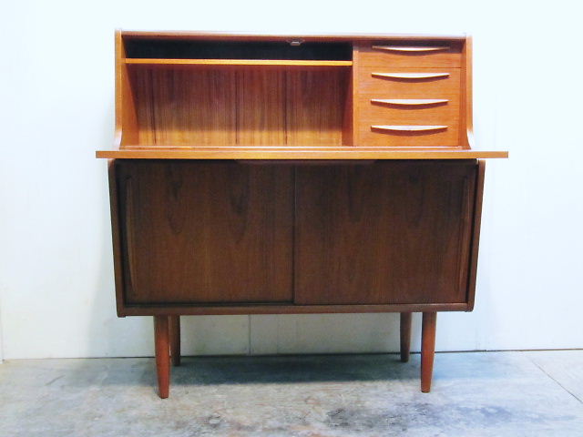 画像: DK BUREAU DESK　　FF0305