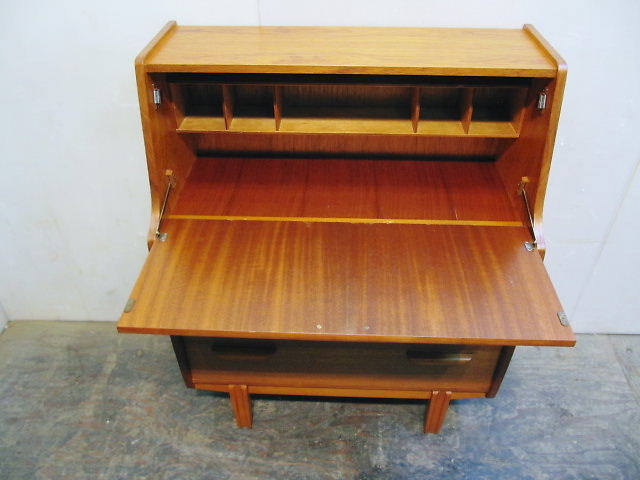 画像: UK BUREAU DESK　　FF0323