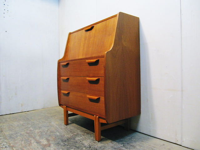 画像1: UK BUREAU DESK　　FF0323