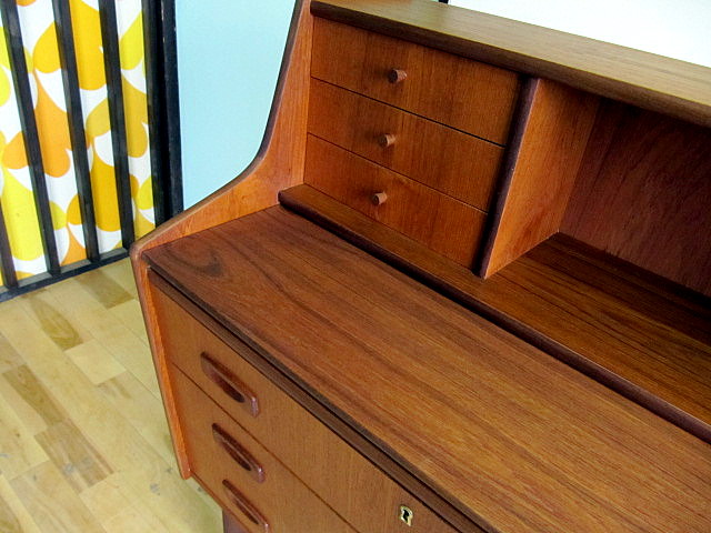 画像: DK BUREAU DESK　FF0489