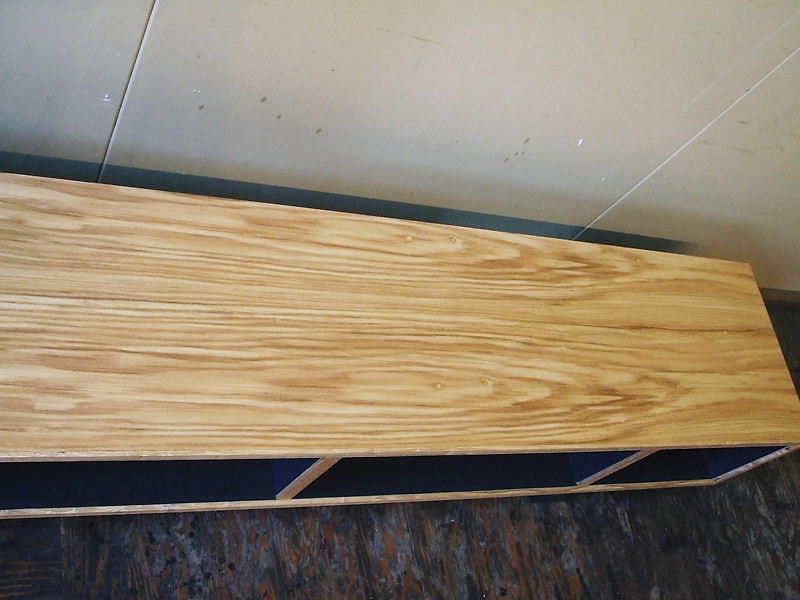 画像: TV Board　　