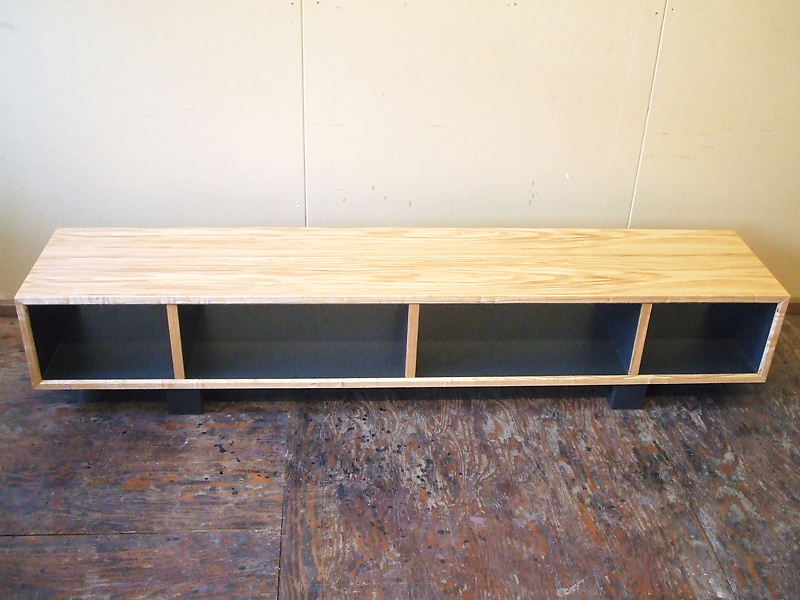 画像: TV Board　　