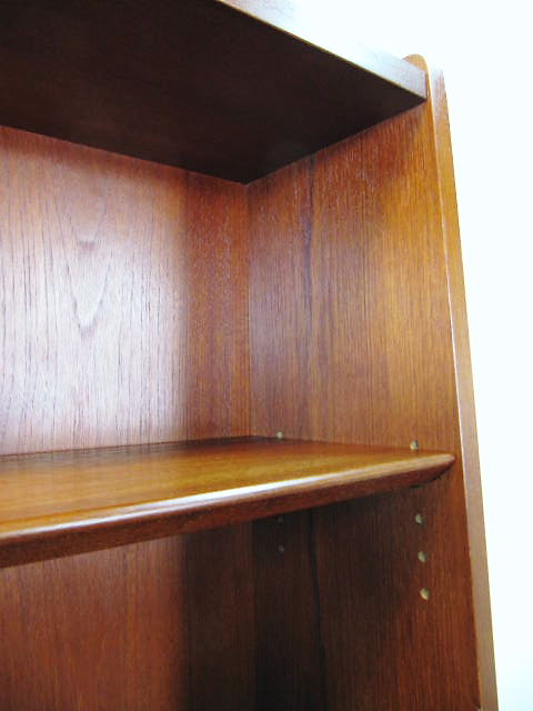 画像: Book Bureau　　FF0204